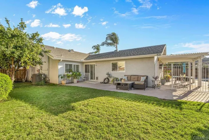 8968 Ridgeton Lane, Lakeside, California 92040