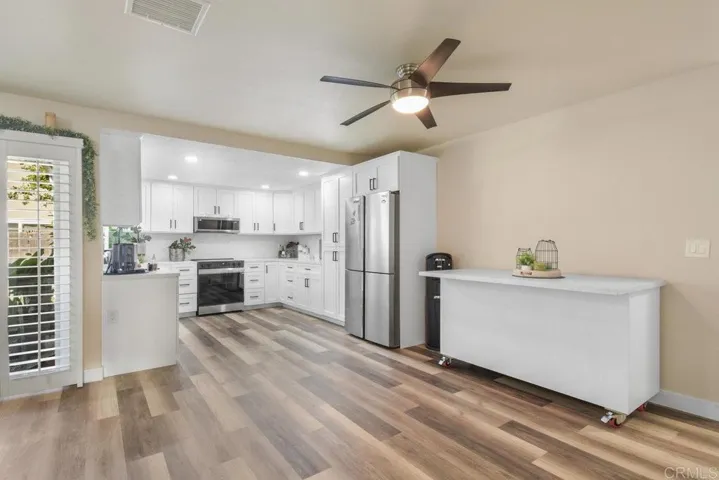 8968 Ridgeton Lane, Lakeside, California 92040