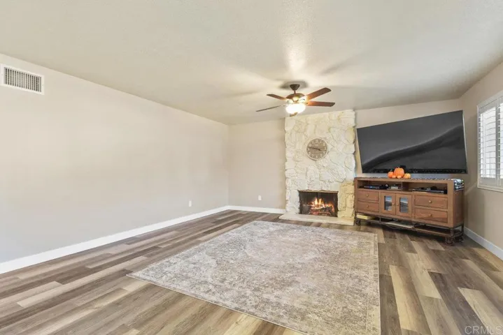 8968 Ridgeton Lane, Lakeside, California 92040