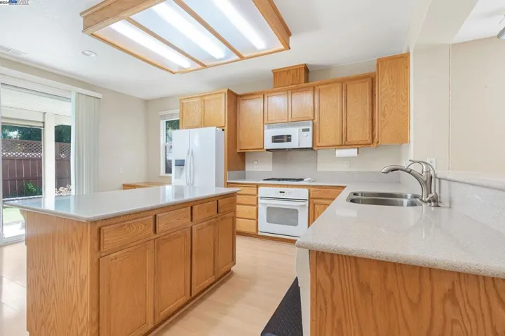 814 Donovan Street, Manteca, California 95337