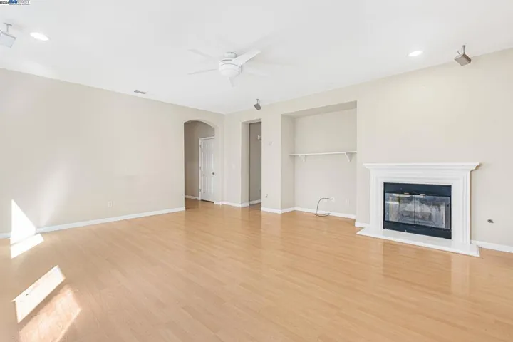 814 Donovan Street, Manteca, California 95337