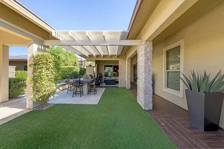 Private Courtyard