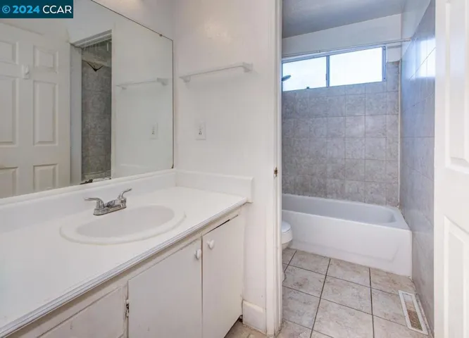 2205 L St, Antioch, California 94509