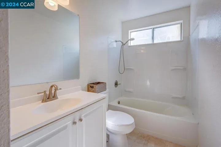 2205 L St, Antioch, California 94509