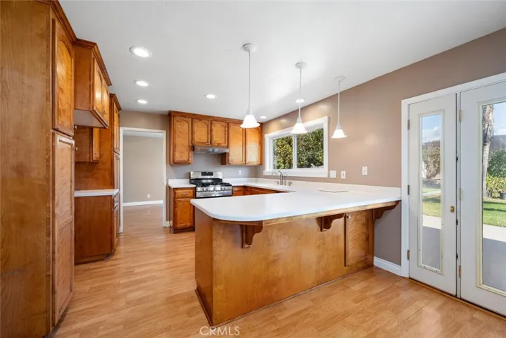 BREAKFAST BAR