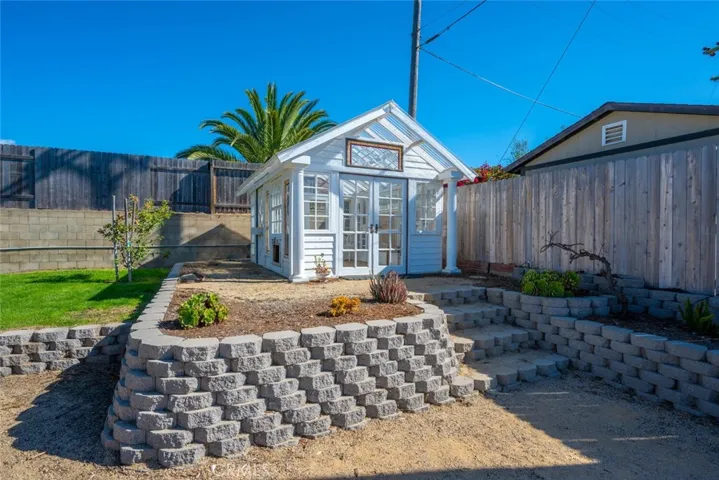 GREENHOUSE OR SHE SHED