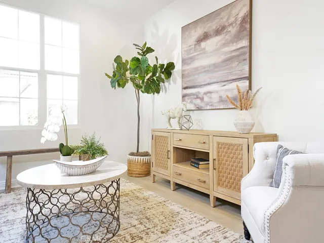 87 Alevera Street, Irvine, California 92618