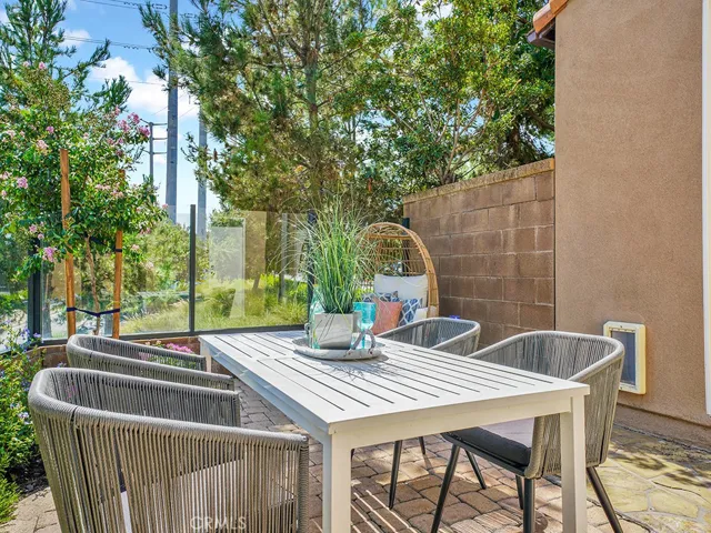 LUXURY LIVING ON PATIO