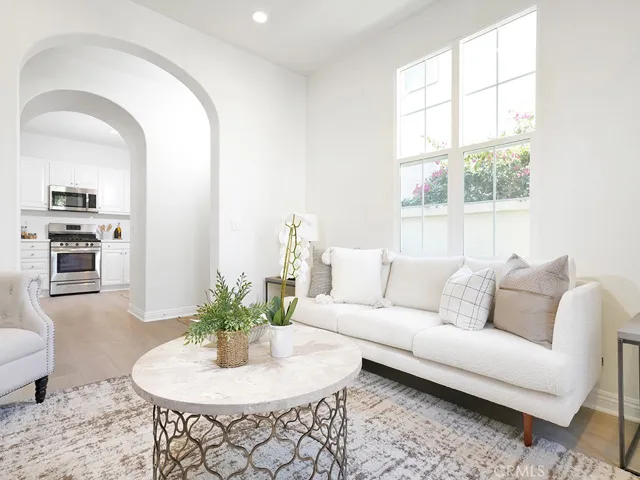 87 Alevera Street, Irvine, California 92618