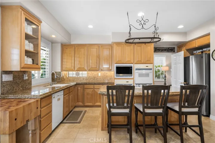 917 S Wildrose Lane, Anaheim Hills, California 92808