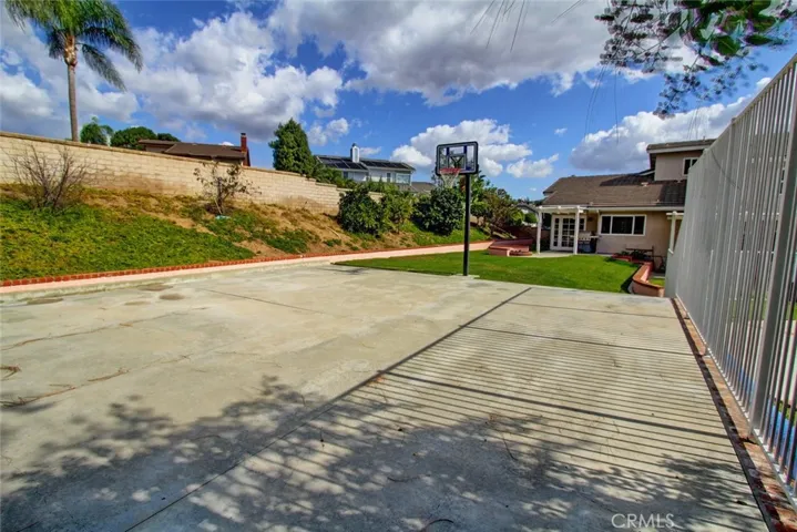 5745 Avenida Antigua, Yorba Linda, California 92887