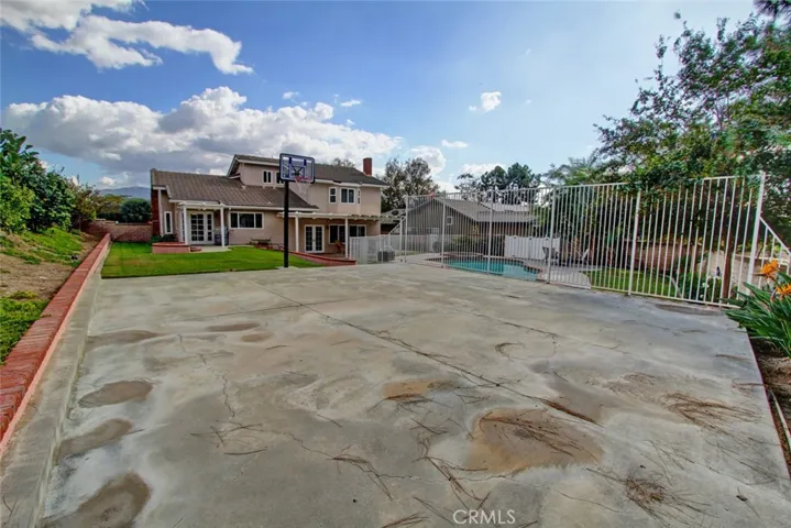 5745 Avenida Antigua, Yorba Linda, California 92887