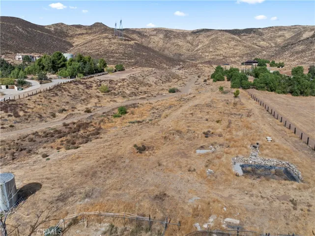 35640 Dormer Road, Agua Dulce, California 91390