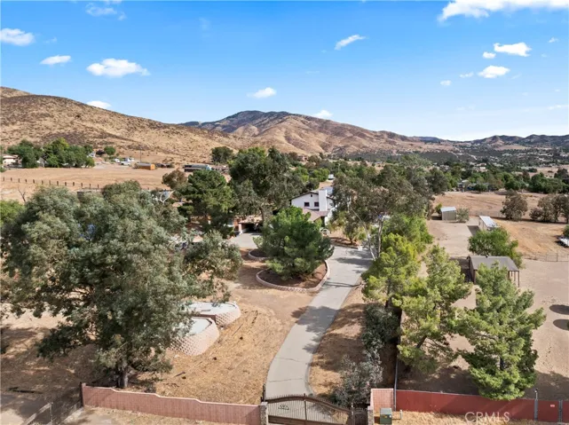 35640 Dormer Road, Agua Dulce, California 91390