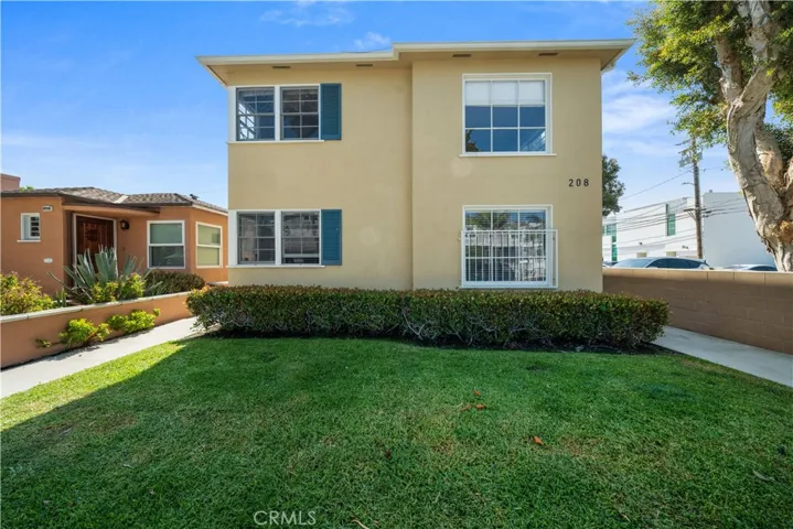 208 Park Avenue, Long Beach, California 90803