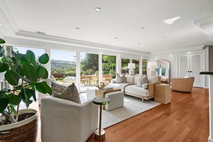 2800 San Ardo Way, Belmont, California 94002