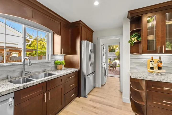 784 8th Avenue, Redwood City, California 94063