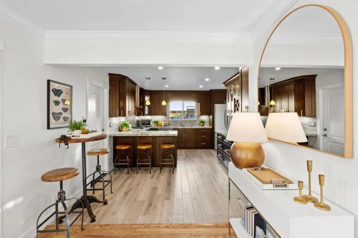 784 8th Avenue, Redwood City, California 94063