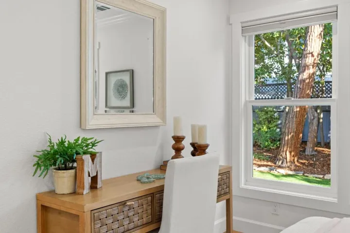 784 8th Avenue, Redwood City, California 94063