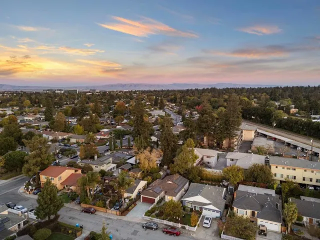 784 8th Avenue, Redwood City, California 94063