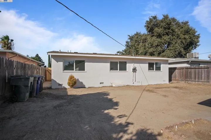2512 Garvey Ave, Modesto, California 95350