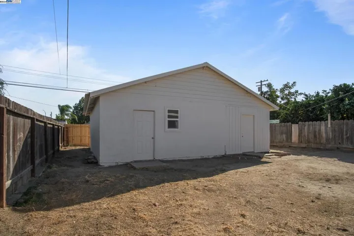 2512 Garvey Ave, Modesto, California 95350