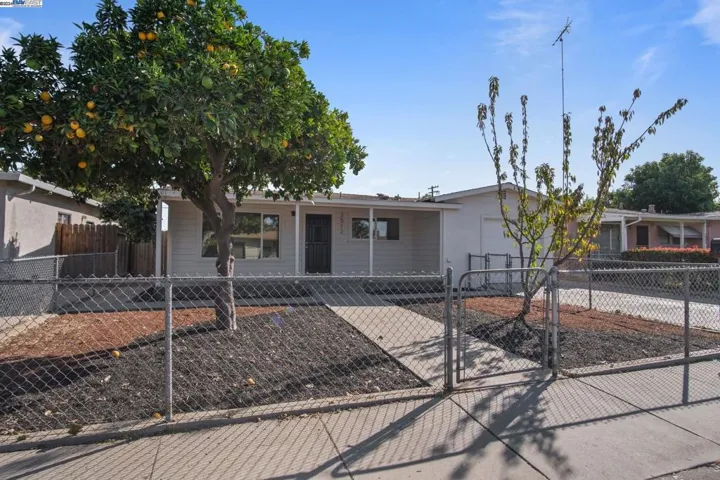 2512 Garvey Ave, Modesto, California 95350
