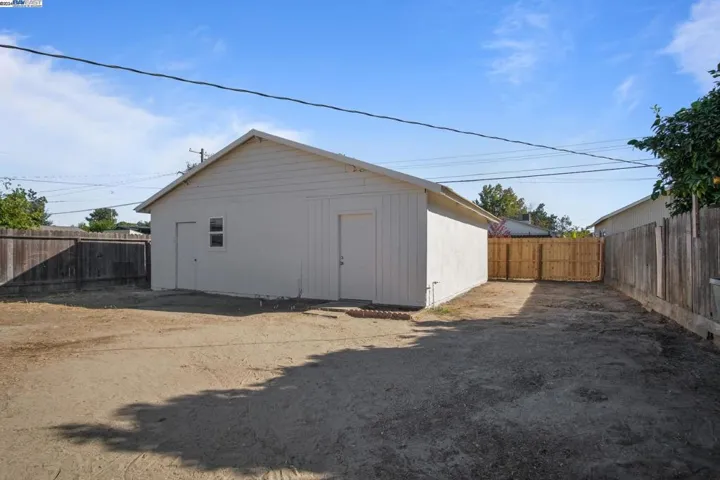 2512 Garvey Ave, Modesto, California 95350