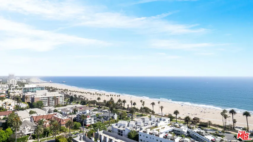 153 San Vicente Boulevard 3a, Santa Monica, California 90402