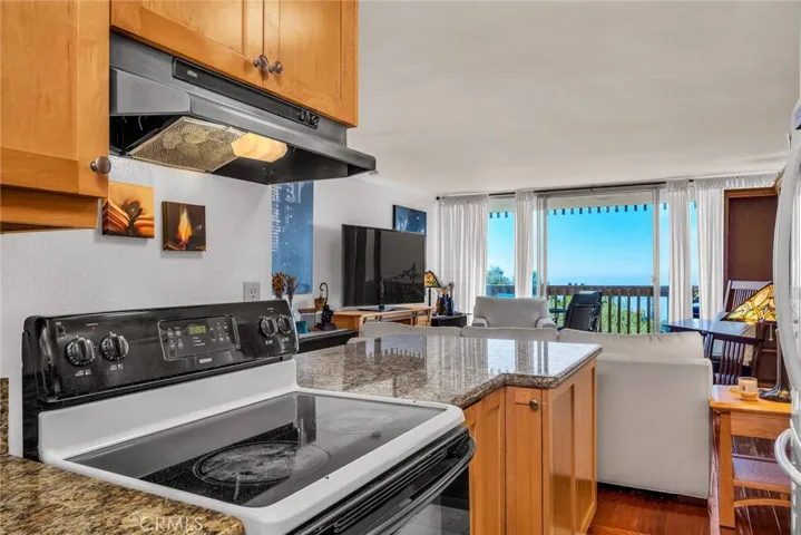 6542 Ocean Crest Drive C103, Rancho Palos Verdes, California 90275