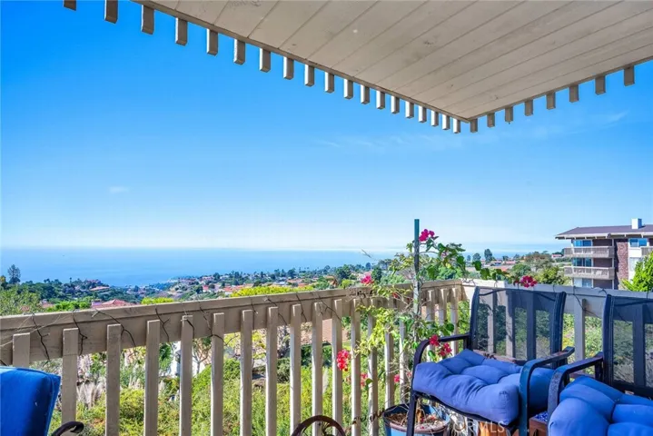 6542 Ocean Crest Drive C103, Rancho Palos Verdes, California 90275