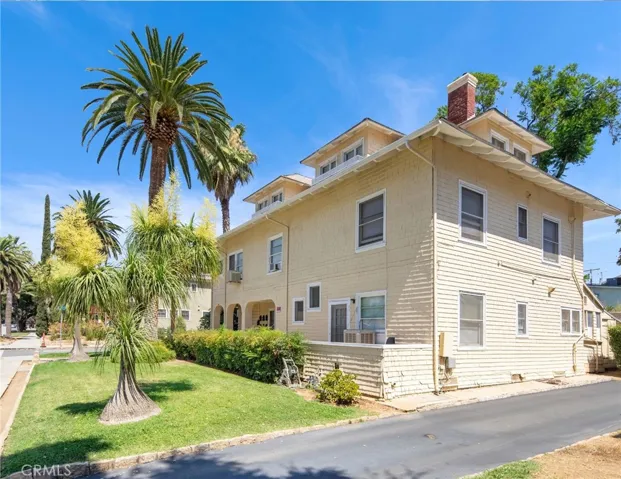 305 W Olive Avenue, Redlands, California 92373
