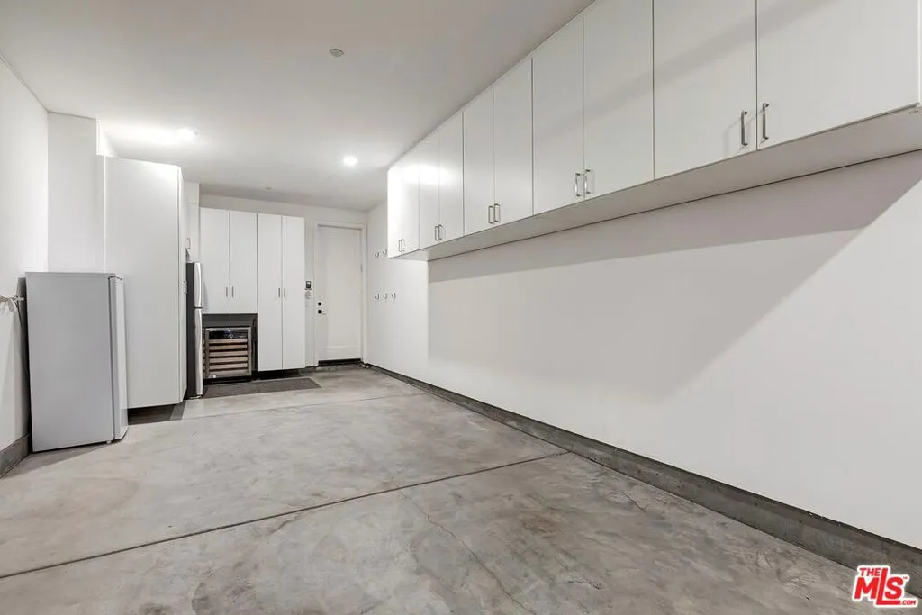 1467 Cardiff Avenue, Los Angeles, California 90035 home-pic-24
