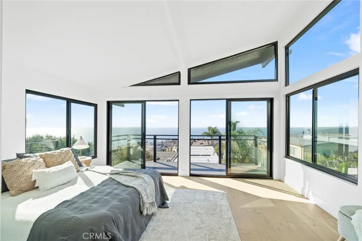 875 Santa Ana Street, Laguna Beach, California 92651