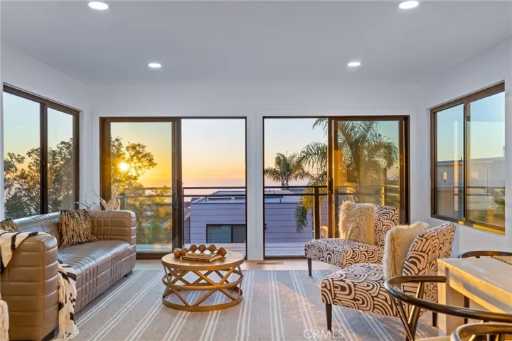 875 Santa Ana Street, Laguna Beach, California 92651