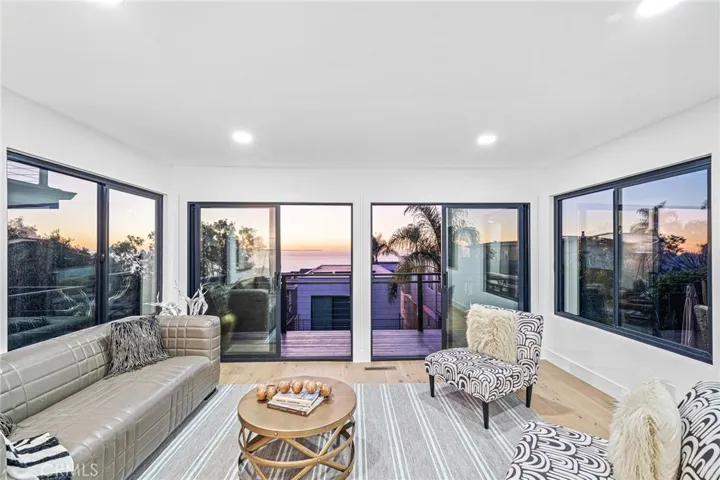 875 Santa Ana Street, Laguna Beach, California 92651