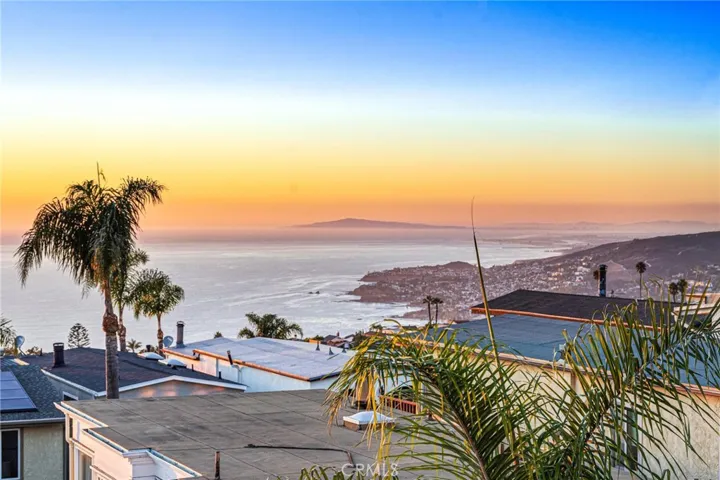 875 Santa Ana Street, Laguna Beach, California 92651
