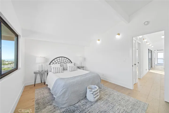 875 Santa Ana Street, Laguna Beach, California 92651