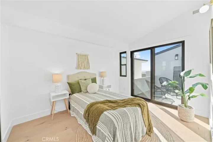 875 Santa Ana Street, Laguna Beach, California 92651