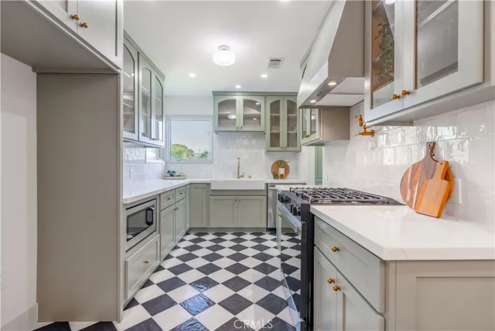 3628 Gardenia Avenue, Long Beach, California 90807