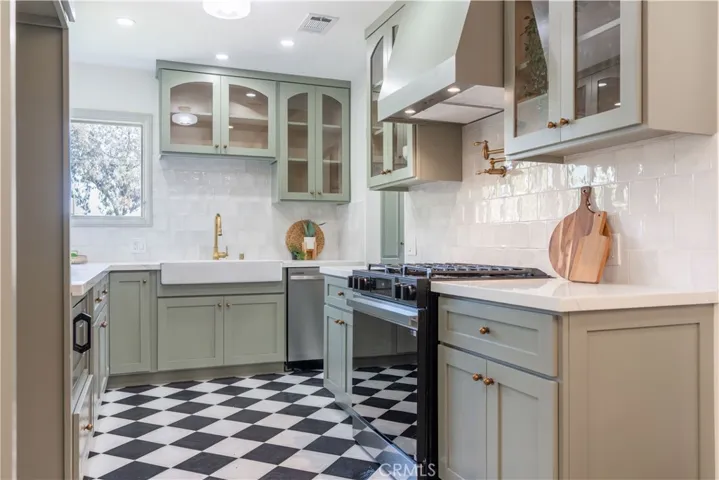 3628 Gardenia Avenue, Long Beach, California 90807