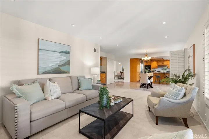 17324 Flame Tree Cr, Fountain Valley, California 92708