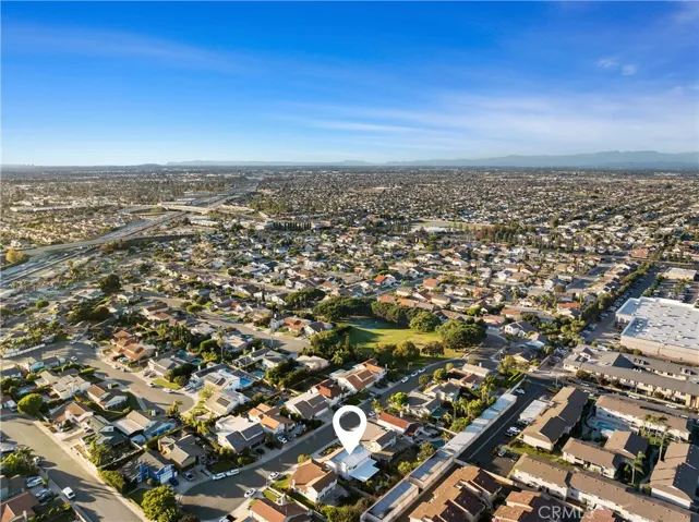 17324 Flame Tree Cr, Fountain Valley, California 92708