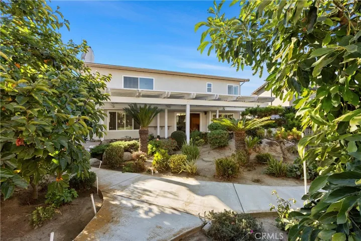 17324 Flame Tree Cr, Fountain Valley, California 92708