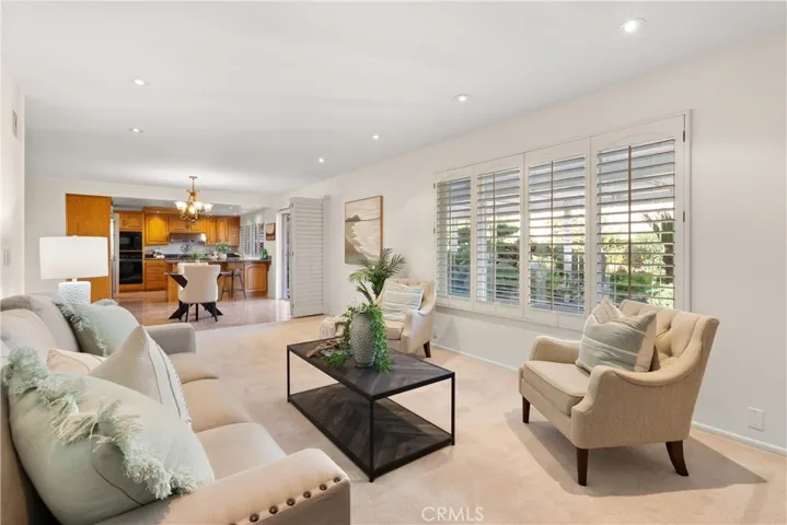 17324 Flame Tree Cr, Fountain Valley, California 92708
