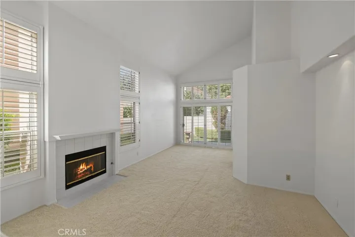 852 Vista Arriago, Camarillo, California 93012