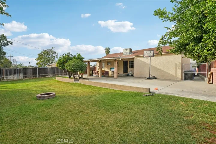 415 E Wabash Street, San Bernardino, California 92404
