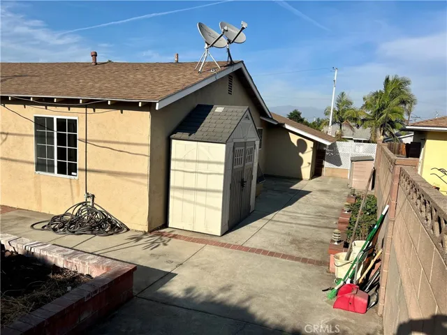 1 side yard