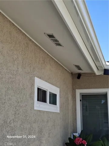 Enclosed Eaves