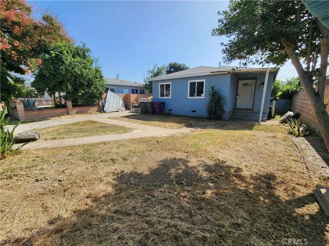 92 W 49th Street, Long Beach, California 90805